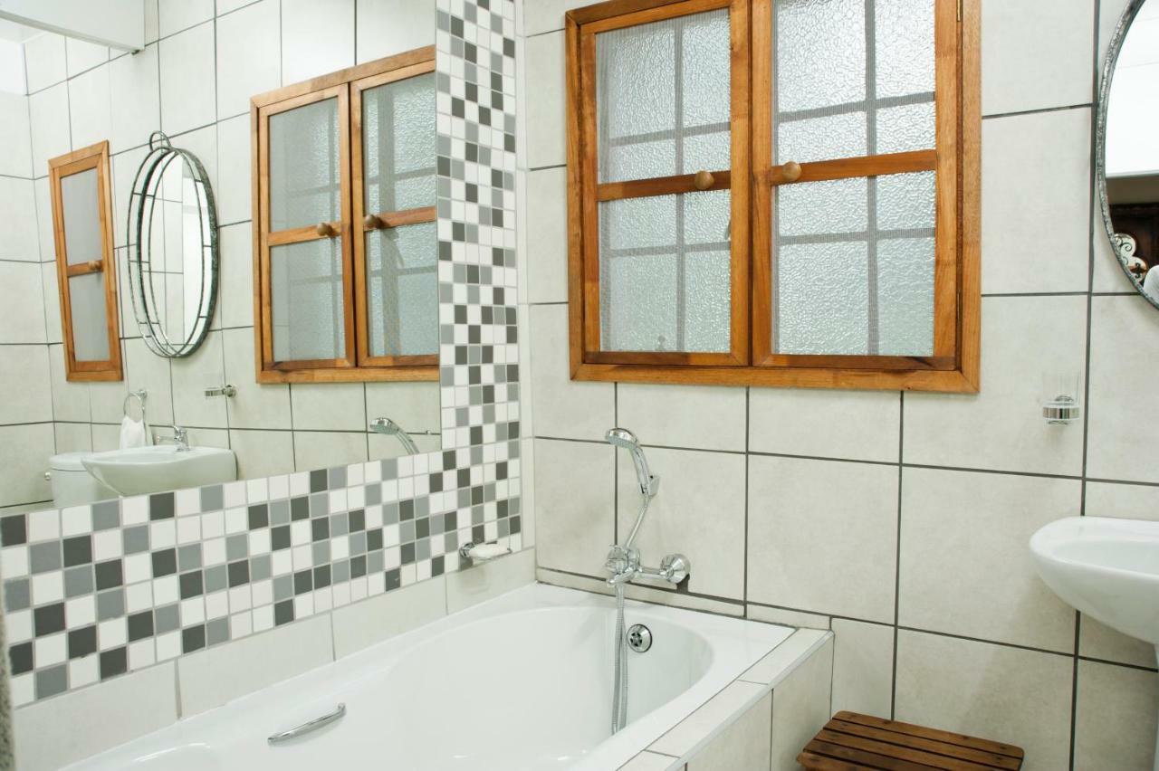Holiday home De Bruine Huis